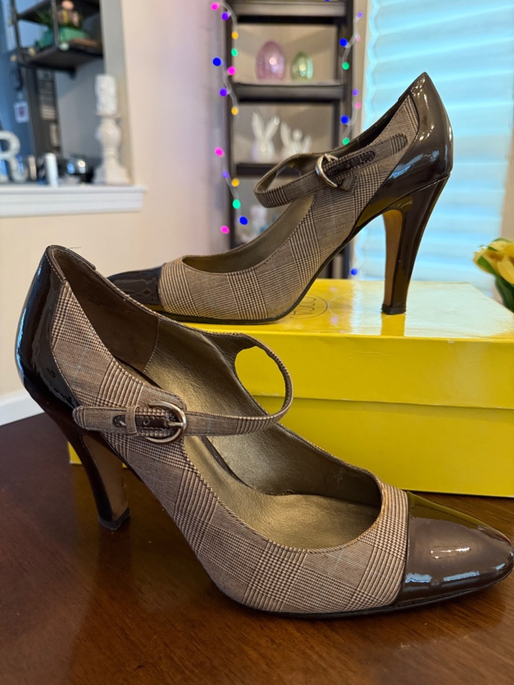 Classic Mary Jane Plaid Pumps in Brown